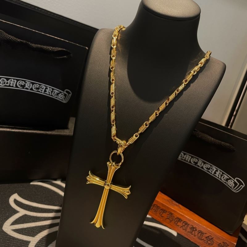 Ch*0me He**ts necklaces